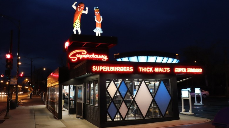 Superdawg Drive-In at night