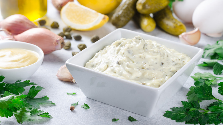 Pickles in mayonnaise dip