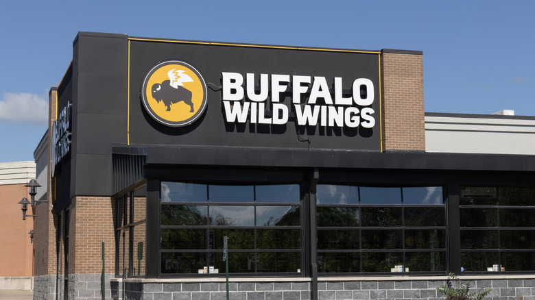 The exterior of a Buffalo Wild Wings restaurant