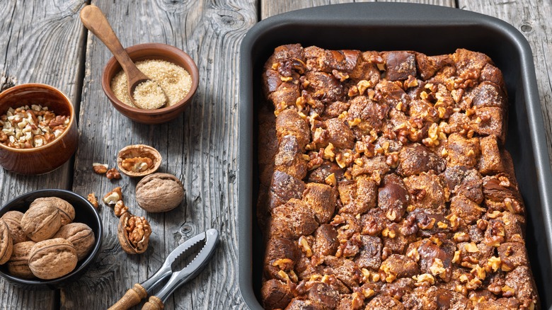 French toast casserole with crunchy topping