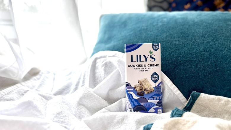 Lily's white chocolate cookies & cream