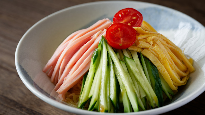 close-up shot of hiyashi chuka