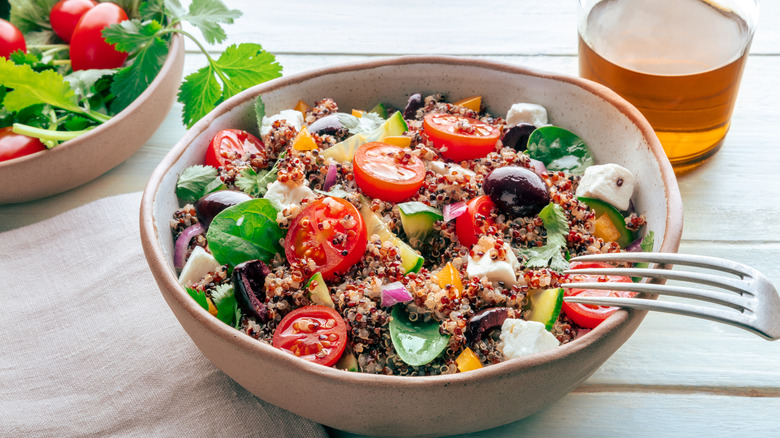 Quinoa bowl with greens and veggies