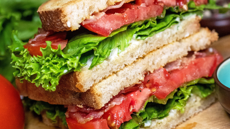 Up-close of BLT sandwich halves