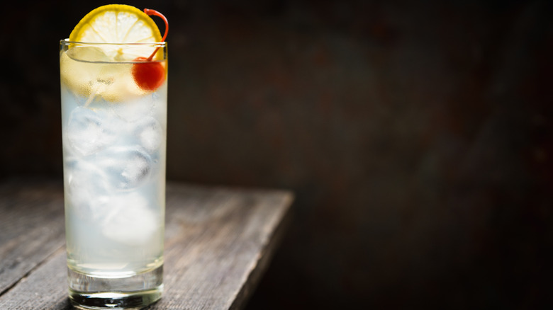 Tom Collins cocktail