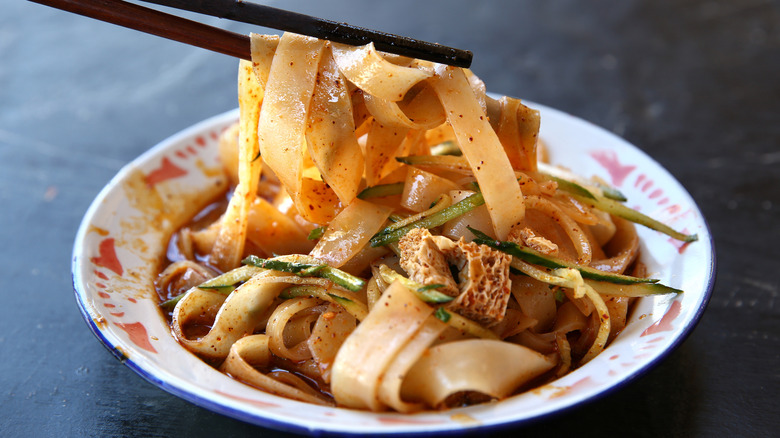 A bowl of liangpi cold noodles