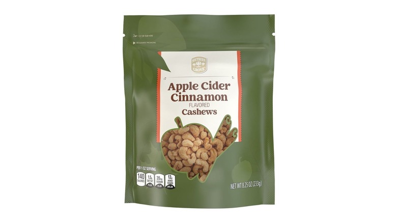 green bag of apple cider cinnamon cashews