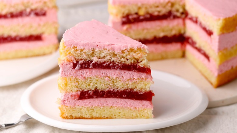 Cake with strawberry layers