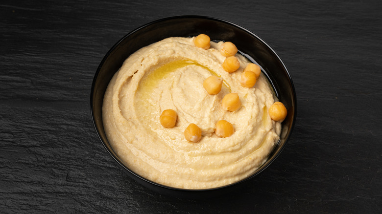 Bowl of hummus with chickpeas