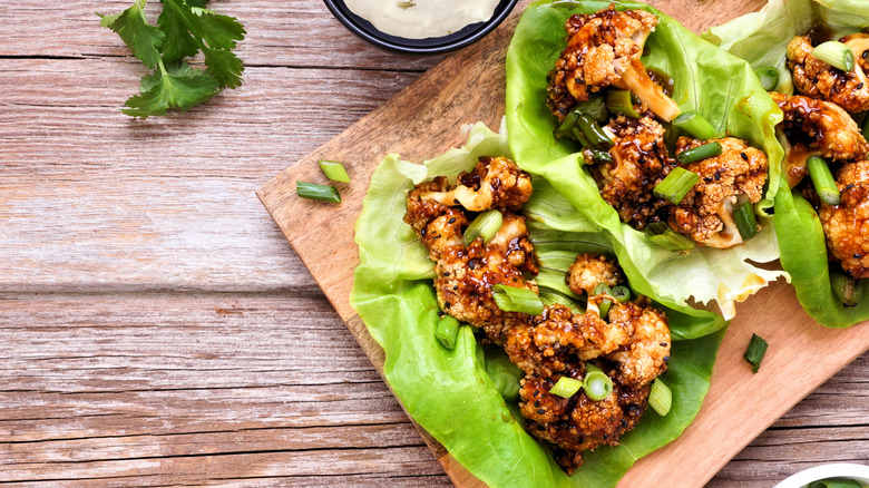 Lettuce wraps with cauliflower