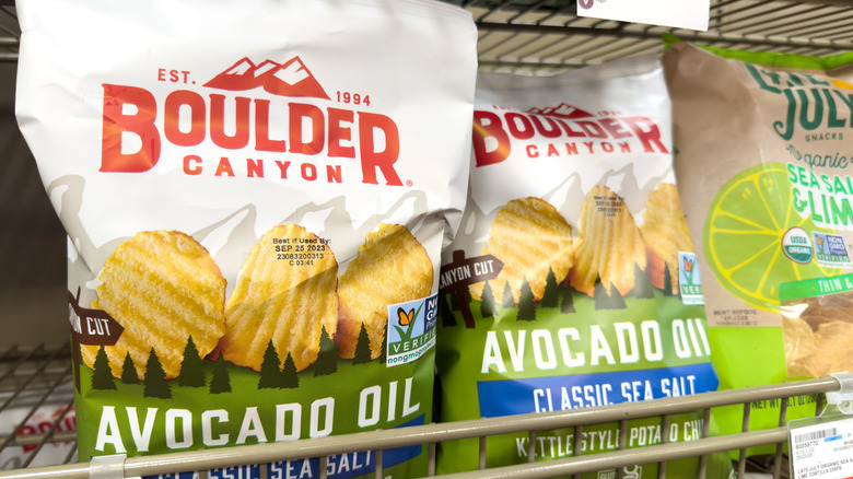 Bags of oulder Canyon Avocado Oil Chips on a shelf