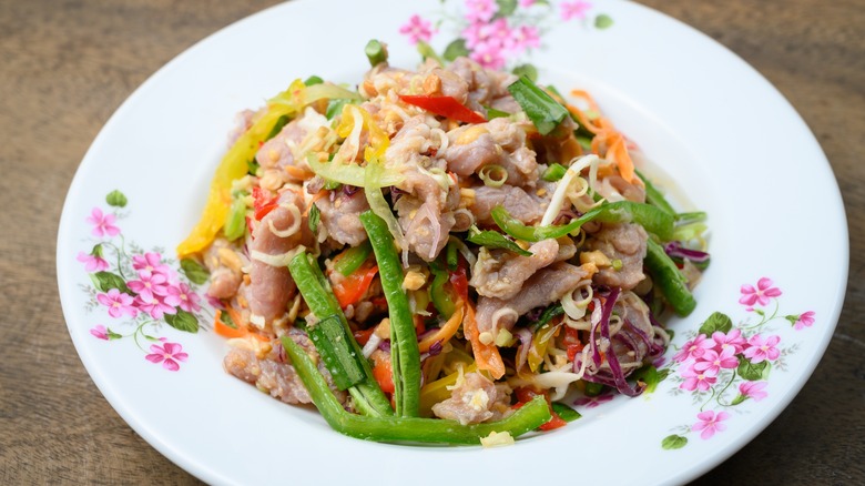 A plate of phlea sach ko