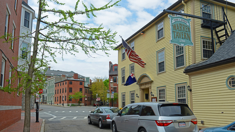 The exterior of the Warren Tavern in Charlestown, Massachusetts