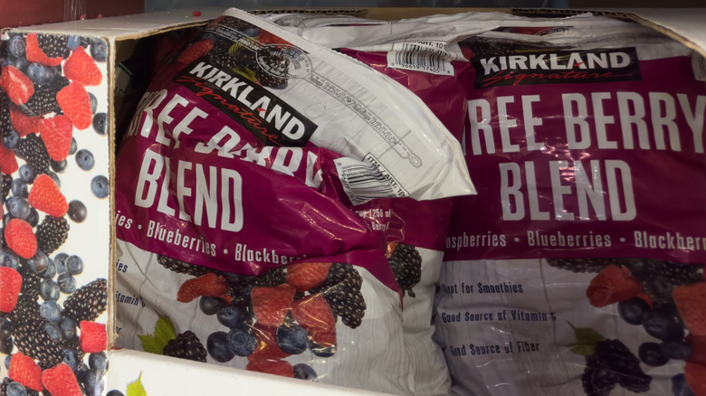 bags of Three Berry Blend