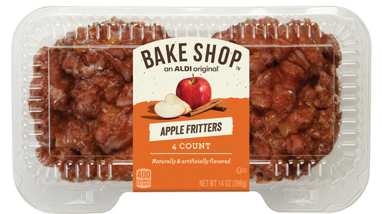 Plastic clamshell 4-count package of Bake Shop Apple Fritters.