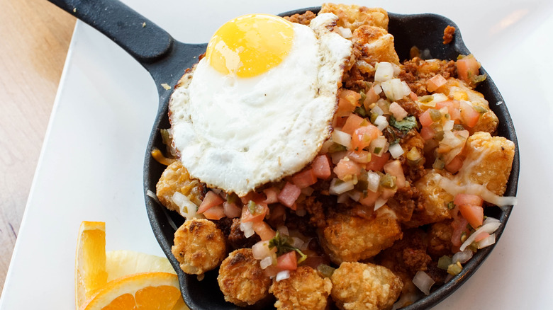 Tater tot breakfast skillet