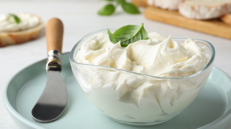 Whipped cream cheese