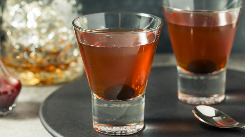 Manhattan martinis in stemless glasses