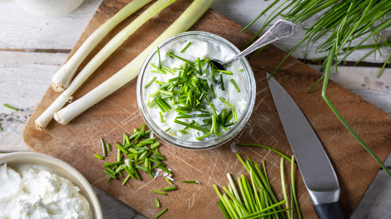 sour cream with green onions
