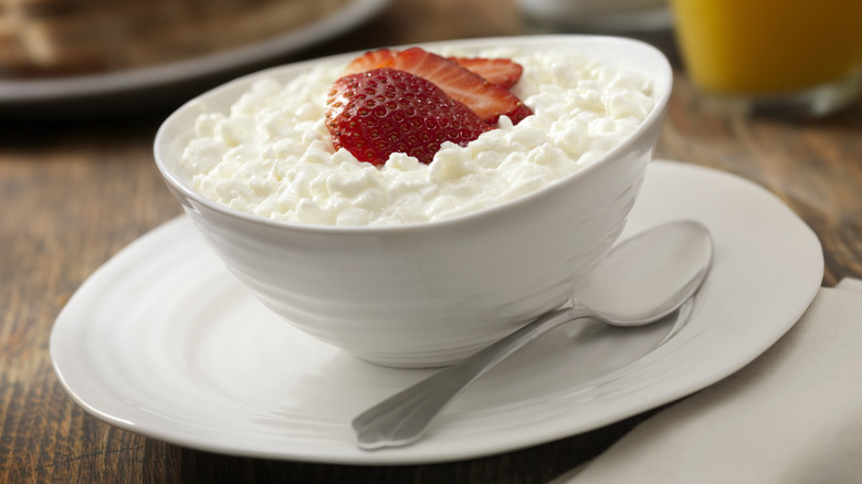 cottage cheese with strawberries