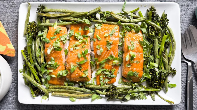 Sheet pan salmon with veggies