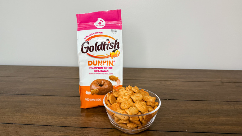 Bag of Goldfish pumpkin spice grahams