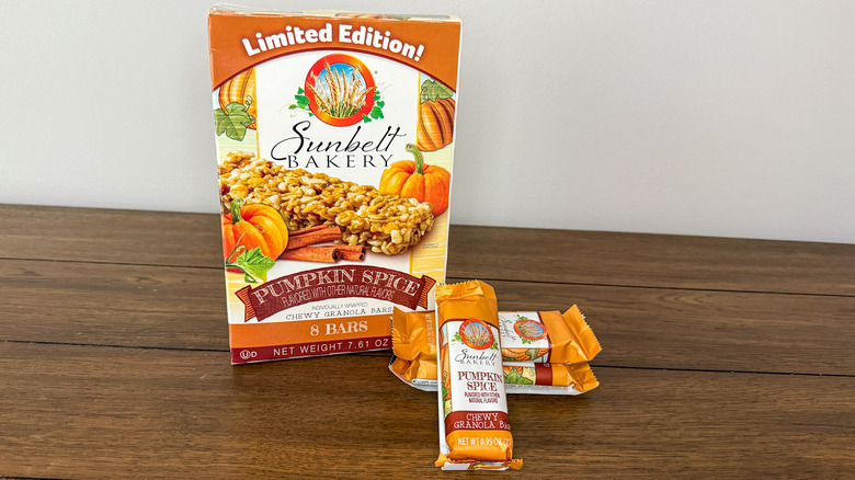 Box of pumpkin granola bars