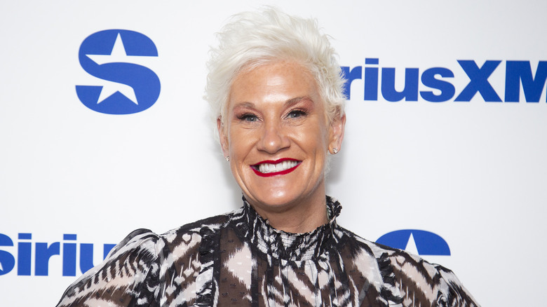 Anne Burrell smiling