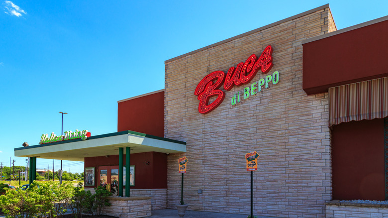The outside of a Buca di Beppo restaurant