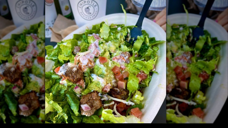 A Chipotle steak bowl