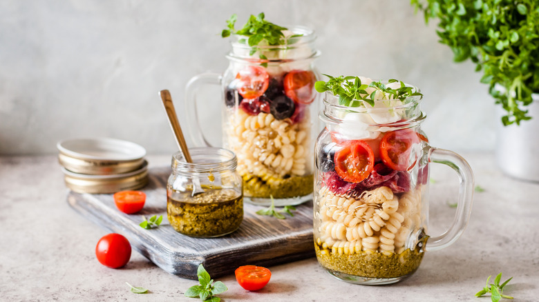 Pasta salad in jars
