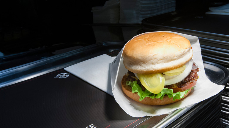 a Steak 'n Shake burger
