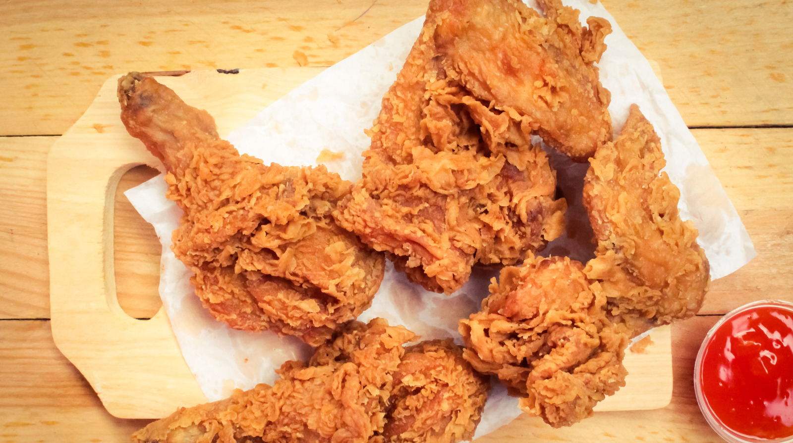 5 Fried Chicken Chains With The Best Quality Meat, And 4 With The Worst, According To Reviews