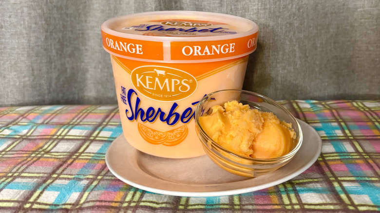 Kemps Fat Free Orange Sherbet container and bowl
