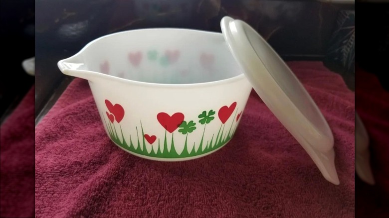 Pyrex Lucky in Love bowl.