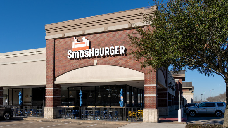 The exterior of a Smashburger fast food joint