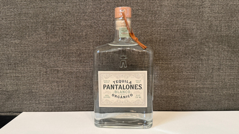 Bottle of Pantalones Blanco Orgánico