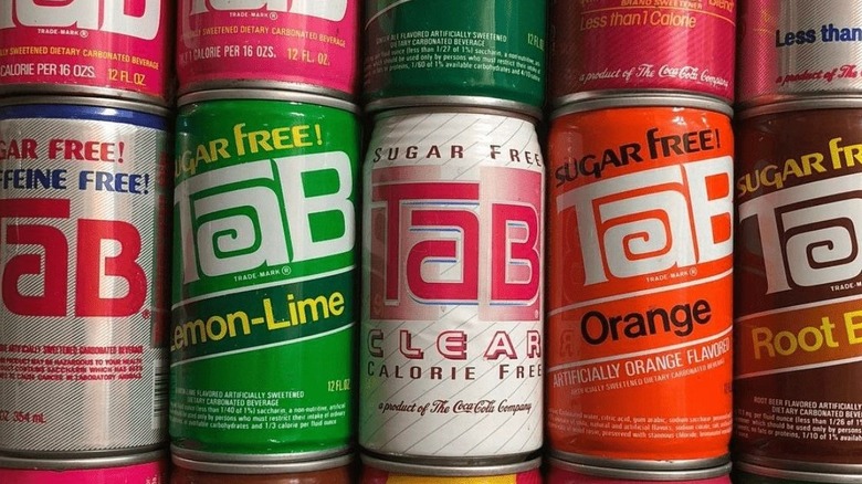 Cans of Tab one next to each other