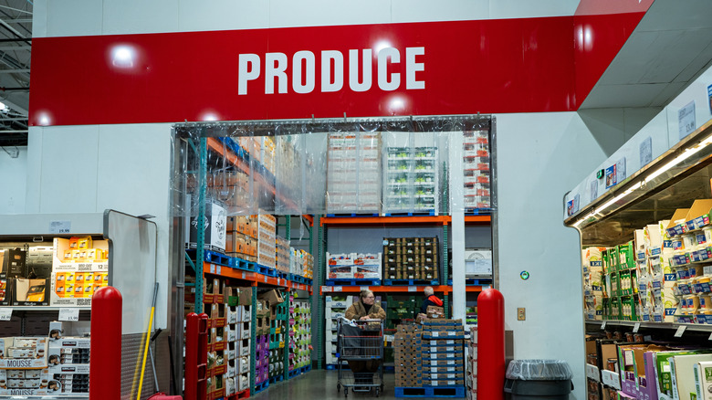 View into Costco's produce department