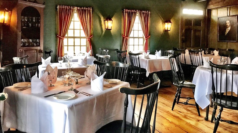 Dining room of White Horse Tavern.