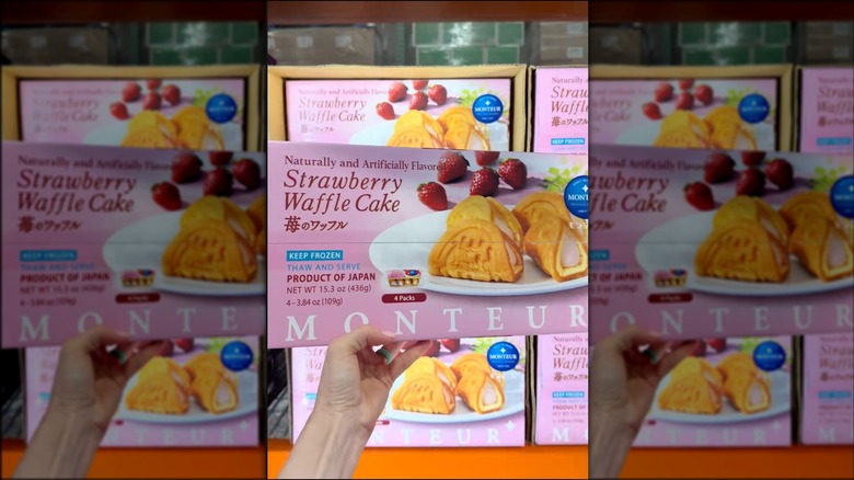 Box of strawberry waffle cakes