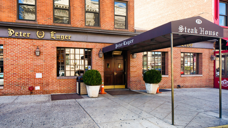 Peter Luger's, Brooklyn