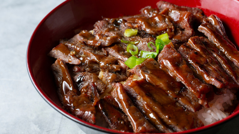 close-up shot of a Hawaiian teriyaki beef bowl