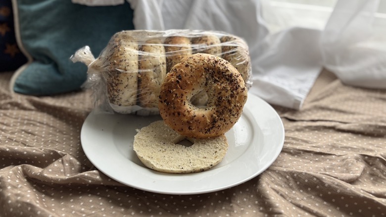 Costco everything bagels
