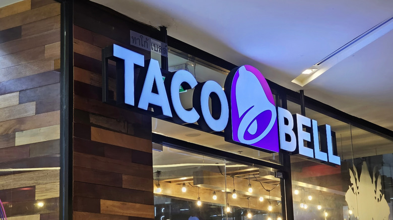 Exterior of a Taco Bell in Thailand