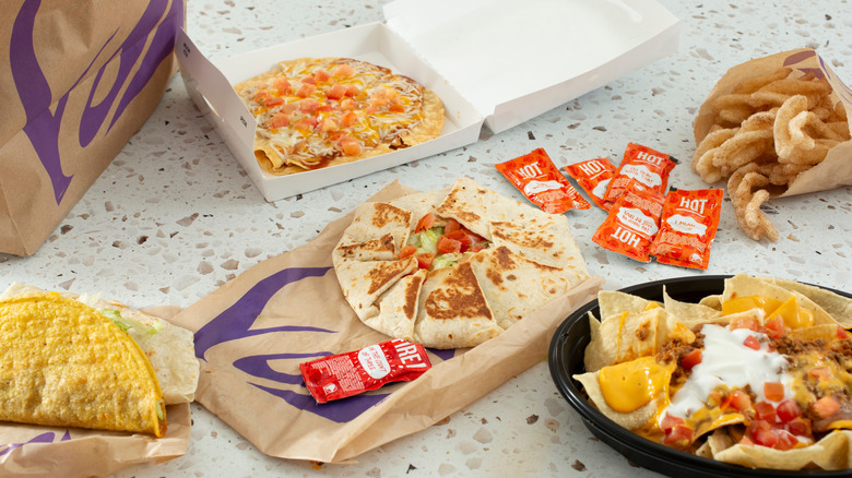 A Taco Bell combo meal