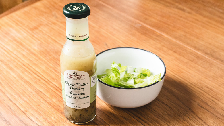 Stonewall kitchen italian dressing with lettuce bowl