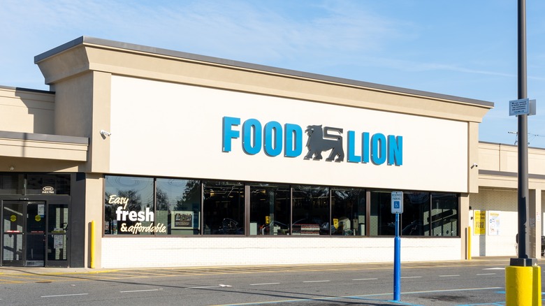 Food Lion exterior
