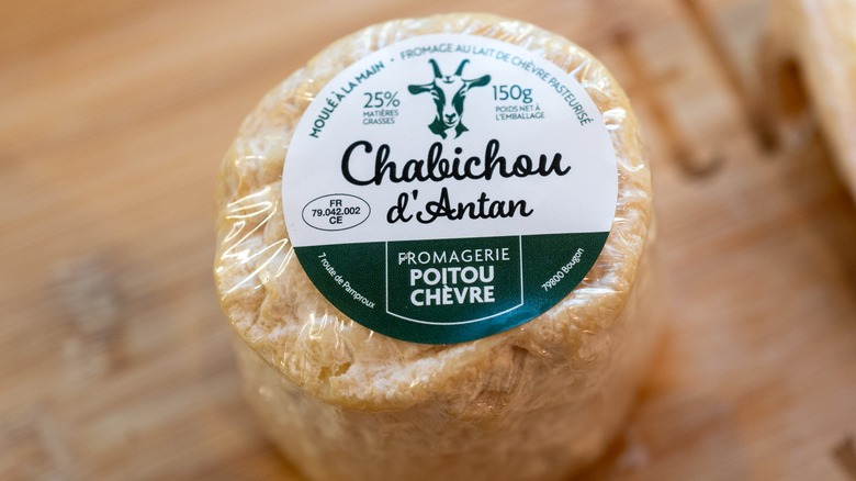 chabichou d'antan goat cheese