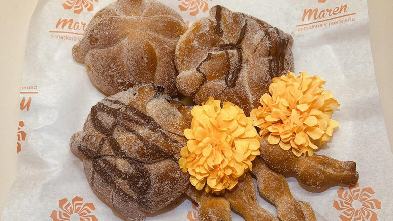 Different types of pan de muertos from Panaderia Maren.